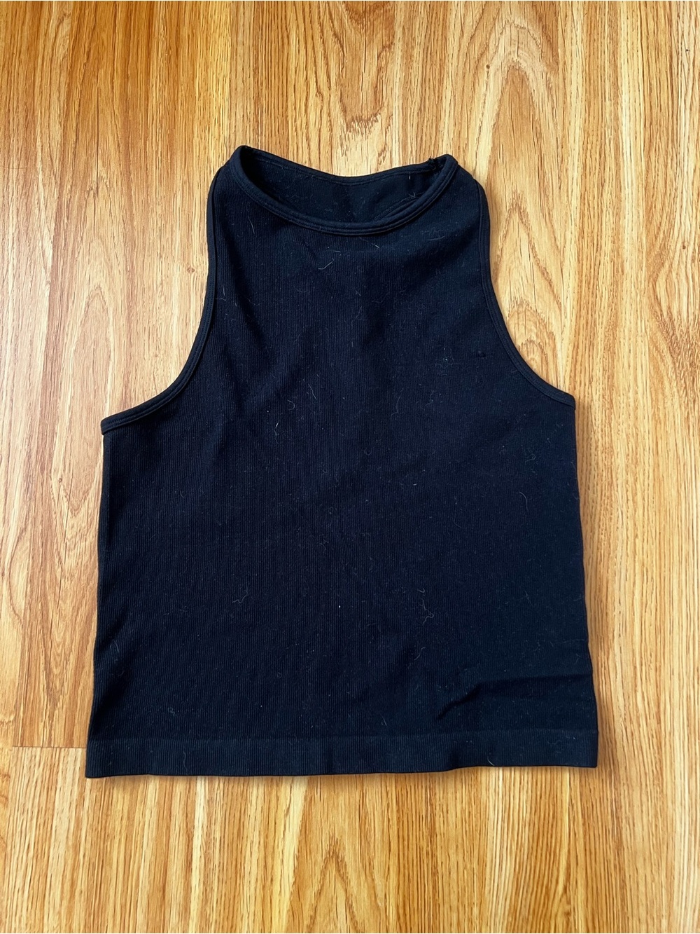 7 PIECE TANK TOP BUNDLE SIZE M - Picture 2 of 8